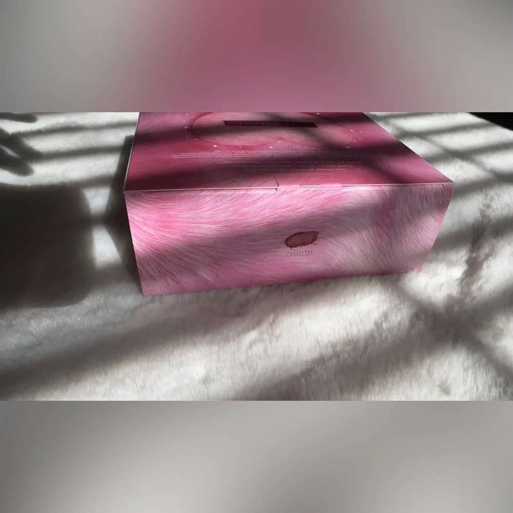 NIB Fenty Beauty WATTACRUSH Shimmer Heart Puff Fairy Bomb